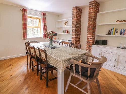 The Farmhouse Aberystwyth - image 10