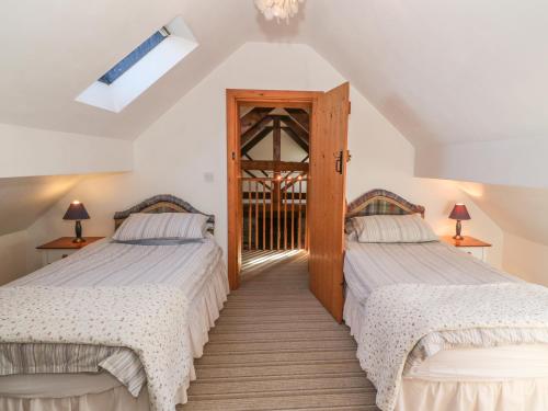 Beudy Bach Caernarfon - main image