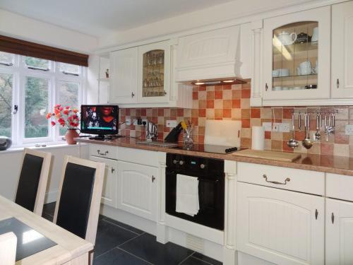 Glenview Lynton - image 6
