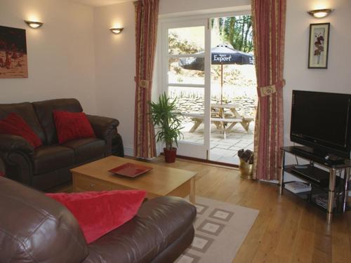 Glenview Lynton - image 12