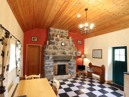 Charlie's Cottage Nenagh - image 5