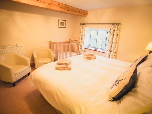 Deerclose West Farmhouse Leyburn - image 7