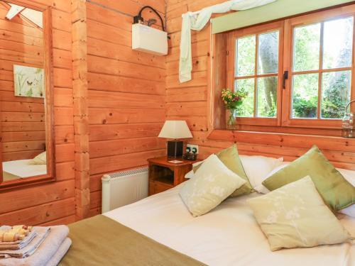 Pond Cabin Truro - main image