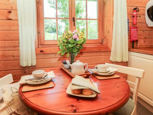 Pond Cabin in Stithians