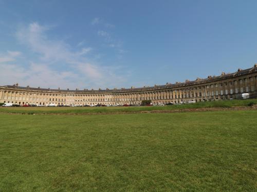 33 Crescent Gardens Bath - image 4
