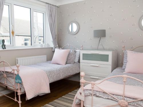 Seashell Cottage Morpeth - image 13