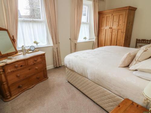 Daisy's Holiday Cottage Skipton - image 8