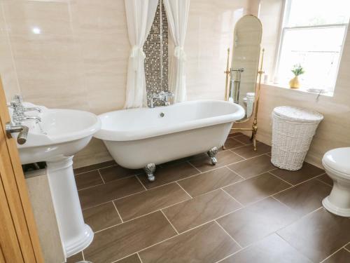 Daisy's Holiday Cottage Skipton - image 3