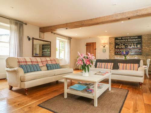 Somerford Cottage MALMESBURY - image 5