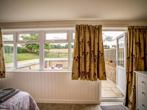 Top Barn CHIPPING NORTON - image 8
