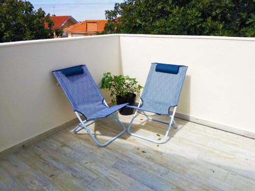 Independent house near Estoril with terrace 2