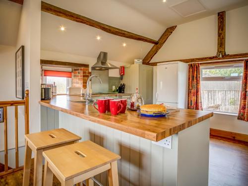 Top Barn CHIPPING NORTON - image 9