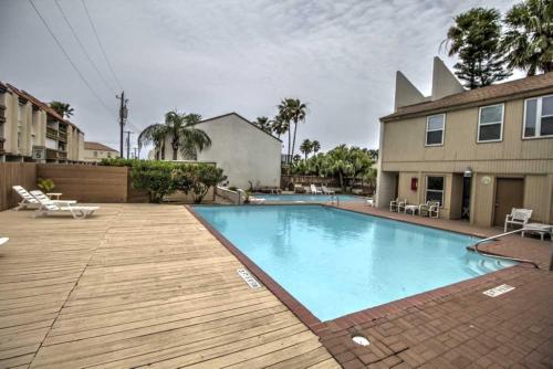 SANDCASTLE 103A condo in South Padre Island (TX) - reviews, prices | Planet  of Hotels
