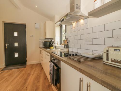 Harbour View Retreat Brixham - image 9