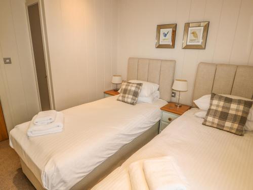 Hambleton Oakham - image 3