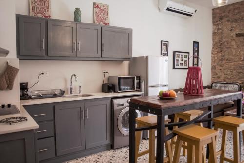 Central Apartment in Casco Viejo - View on Main Plaza, Panamá