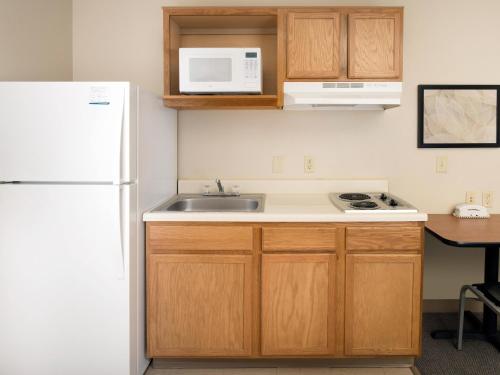 ห้องครัว, WoodSpring Suites Wilkes-Barre in วิลส์ แบร์รี (PA)