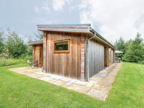 Hambleton Oakham - image 4