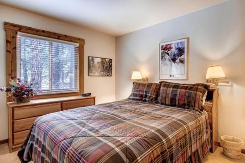 Ski-in and Ski-out Northstar Condo near Lake Tahoe! - main image