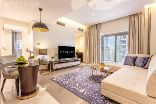 Staycae Holiday Homes - Majestine, Dubai