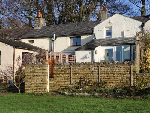 2 Storrs Cottages Carnforth - image 6