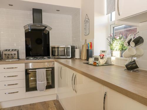 204 Sea View House Redcar - image 3