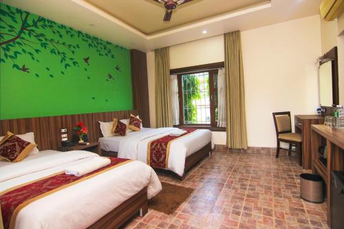 Jungle Safari Lodge in Chitwan