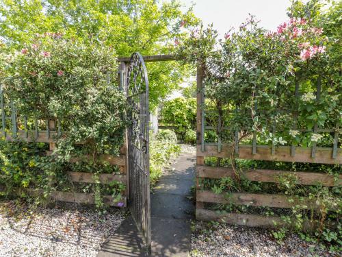Church View Kingussie - image 9