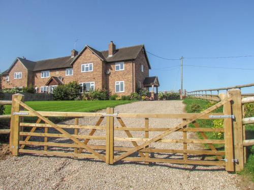 Big Hill Cottage, Ellesmere, , Shropshire