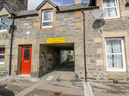 Church View Kingussie - image 14