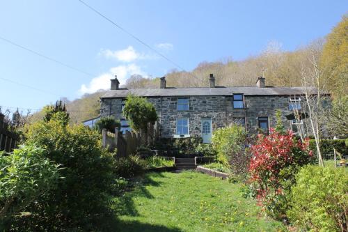 2 Bryn Eglwys, Porthmadog, Tremadog, North Wales