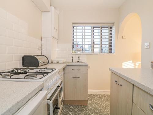 Holly Cottage - image 8
