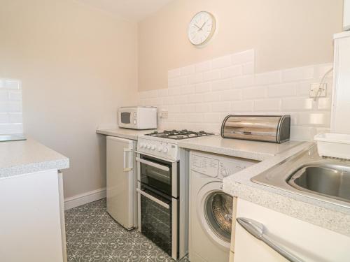 Holly Cottage - image 7