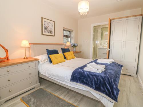 Holly Cottage - image 5