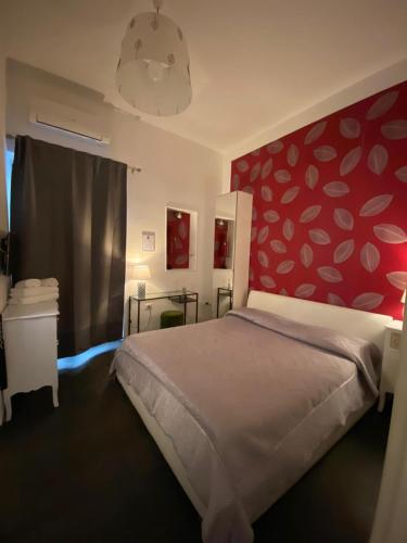 B&B Mini Hotel Incity-close train station and port- Room Type - Economy Double Room
