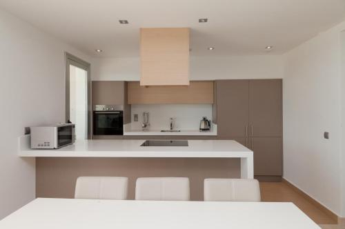 Three-Bedroom Apartment image 10