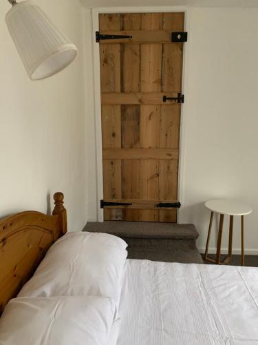 Bell Cottage - image 13