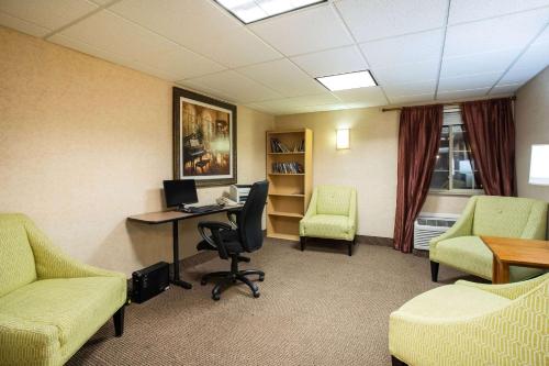 Foto - Travelodge by Wyndham Colorado Springs Airport - Peterson SFB