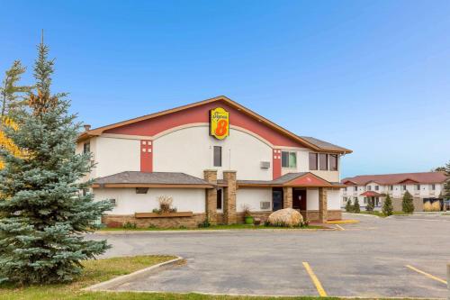 Super 8 by Wyndham Bemidji MN - Hotel - Bemidji