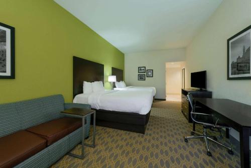 La Quinta Inn & Suites by Wyndham Columbus - Grove City in Grove City (Ohio)