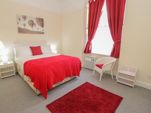 First Floor Flat - image 10