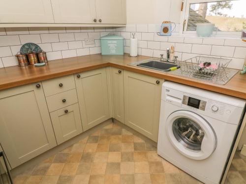 Bank End Cottage - image 2