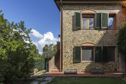 Apartment with Garden View