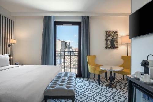 room detail thumbnail 0