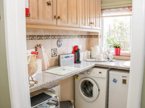 Ensdon Lea Cottage - image 6