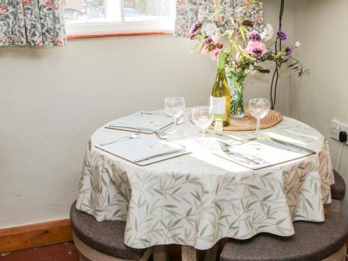 Ensdon Lea Cottage - image 11