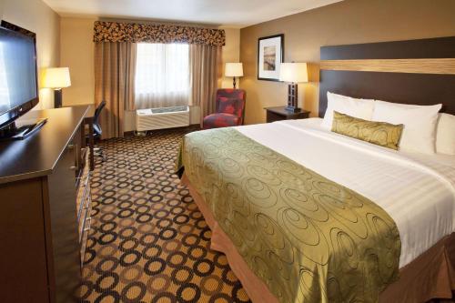 Red Lion Inn & Suites Kent - Seattle Area