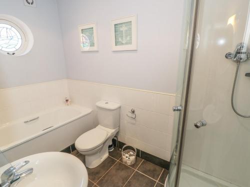 Fawcet House - image 12