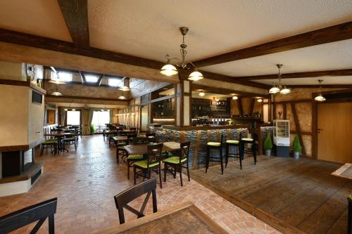 ห้องอาหาร, Lucni penzion*** in เชสกา สกาลิซ