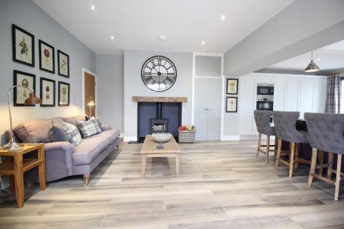 Lake View luxury home with Lake Ullswater view & 2 ground floor bedrooms ideal for 2 families